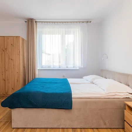 Prywatne Hala Szkolna Apartmán *
